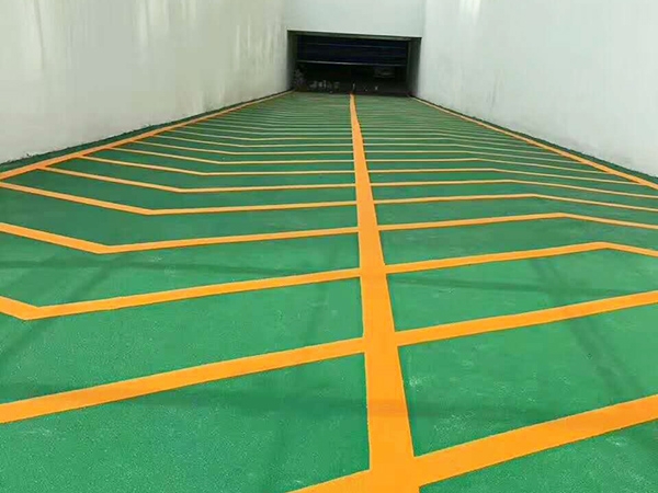 防滑坡道